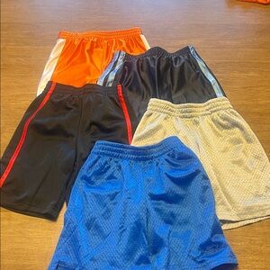 5 pair of Kids Athletic Shorts 4/5